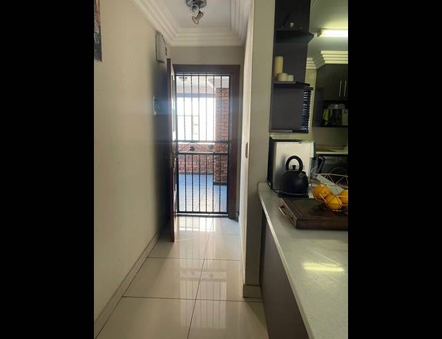 2 BEDROOM TOWNHOUSE FOR SALE IN RAVENSWOOD